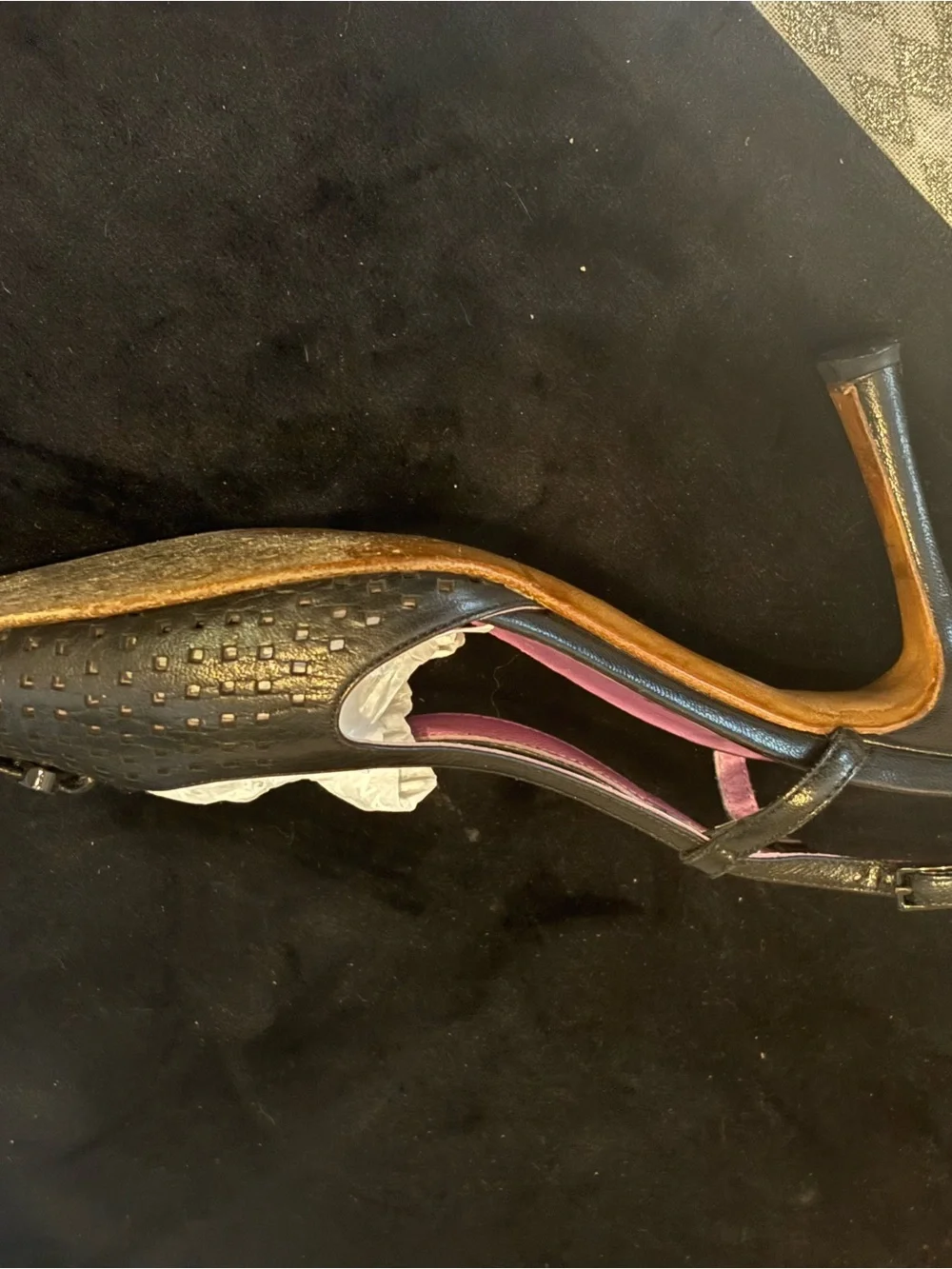 CHANEL Black Leather Pointed Slingback Heels with Pink Insole